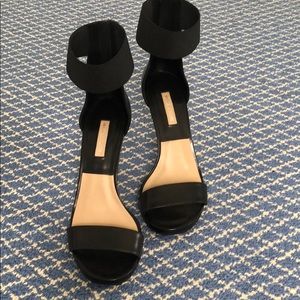 Michael Kors Vero Cuoio Heels